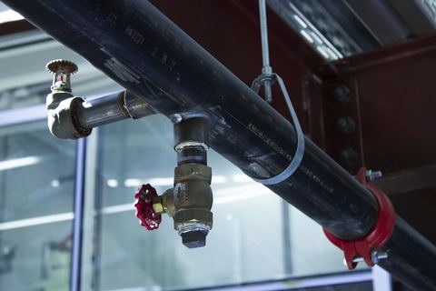 Gate valve pada sistem perpipaan mekanikal