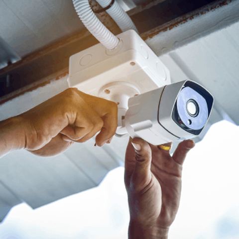 Pemasangan dan perawatan kamera CCTV